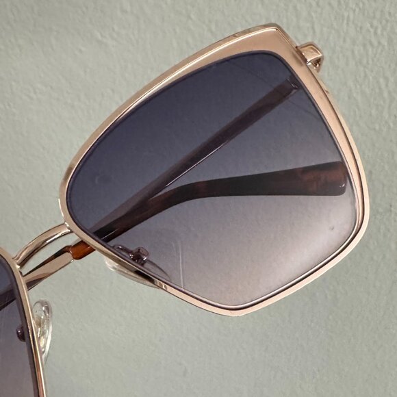 DIFF - Grace Sunglasses in Champagne and Lavender Rose Gradient Lenses - Picture 8 of 9